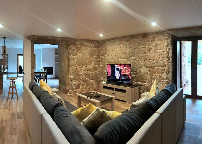 Taliscas Stone Charm