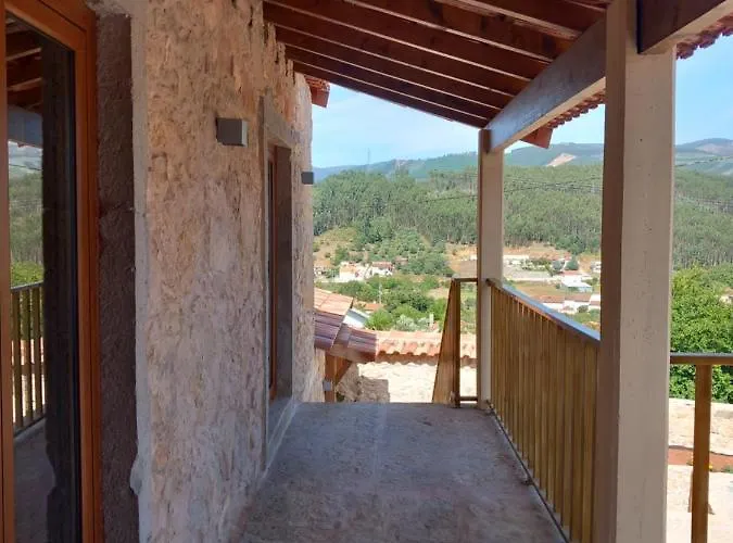 別荘 Taliscas Stone Charm